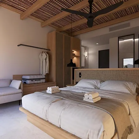 Hotel Paralos Irini Mare 4*