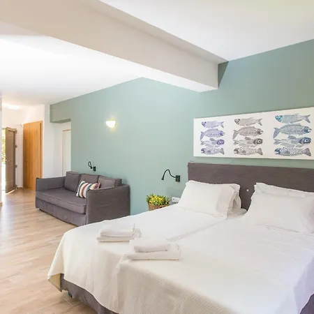 Hotel Paralos Irini Mare 4*